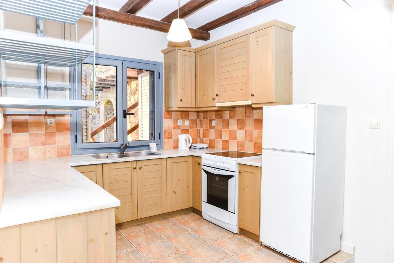 Ryalos Villas Каламата Екстериор снимка