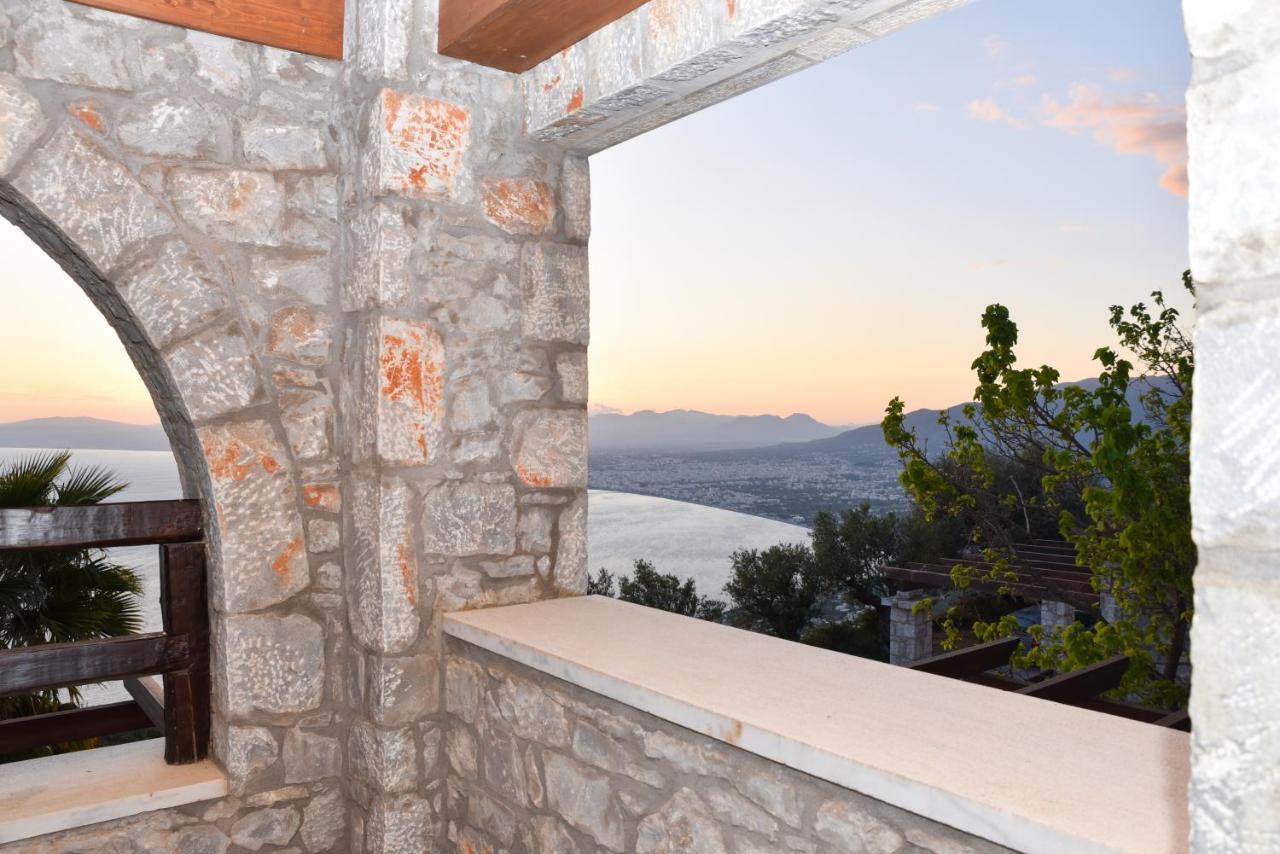 Ryalos Villas Каламата Екстериор снимка