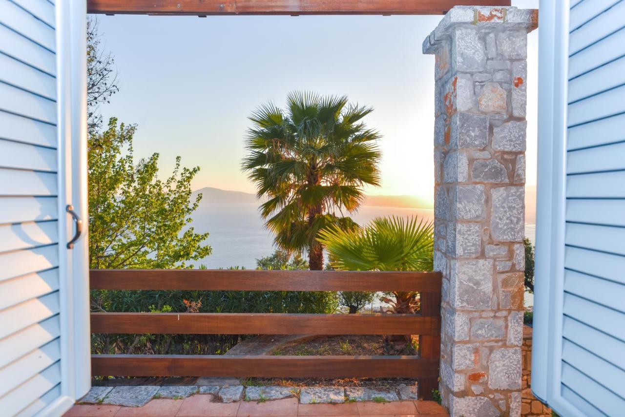 Ryalos Villas Каламата Екстериор снимка