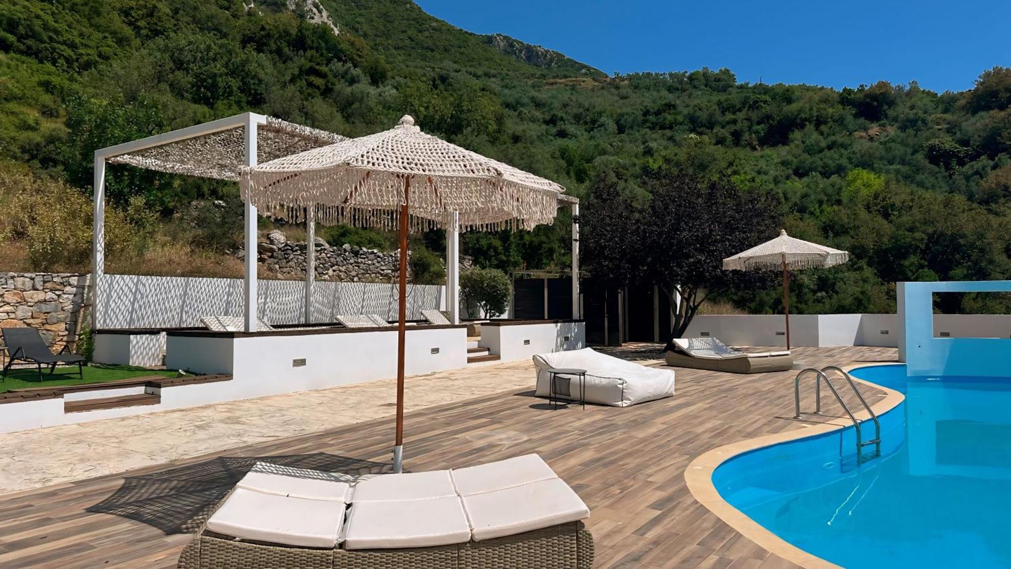 Ryalos Villas Каламата Екстериор снимка