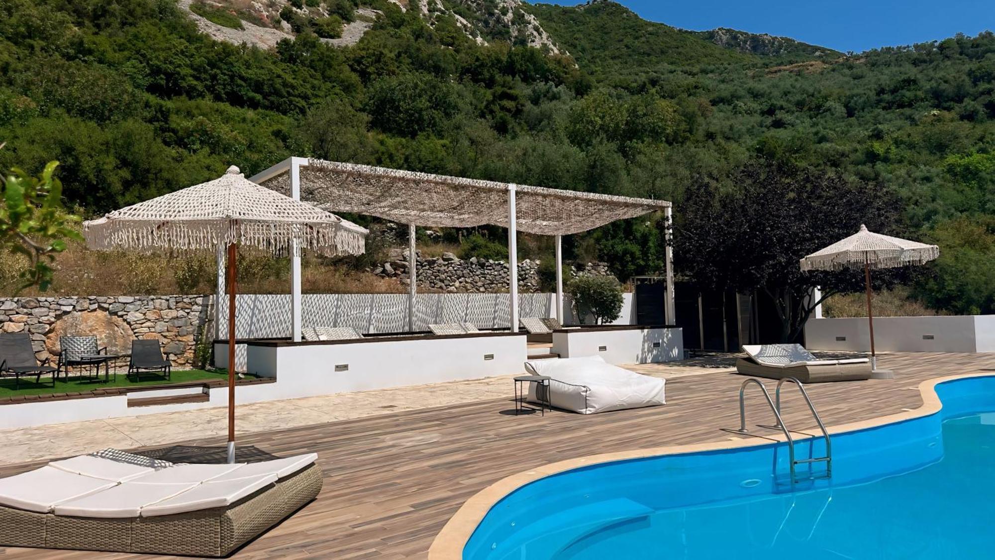 Ryalos Villas Каламата Екстериор снимка